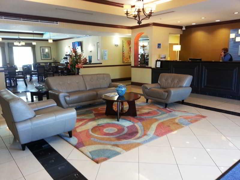 Holiday Inn Express Venice By Ihg Exterior photo